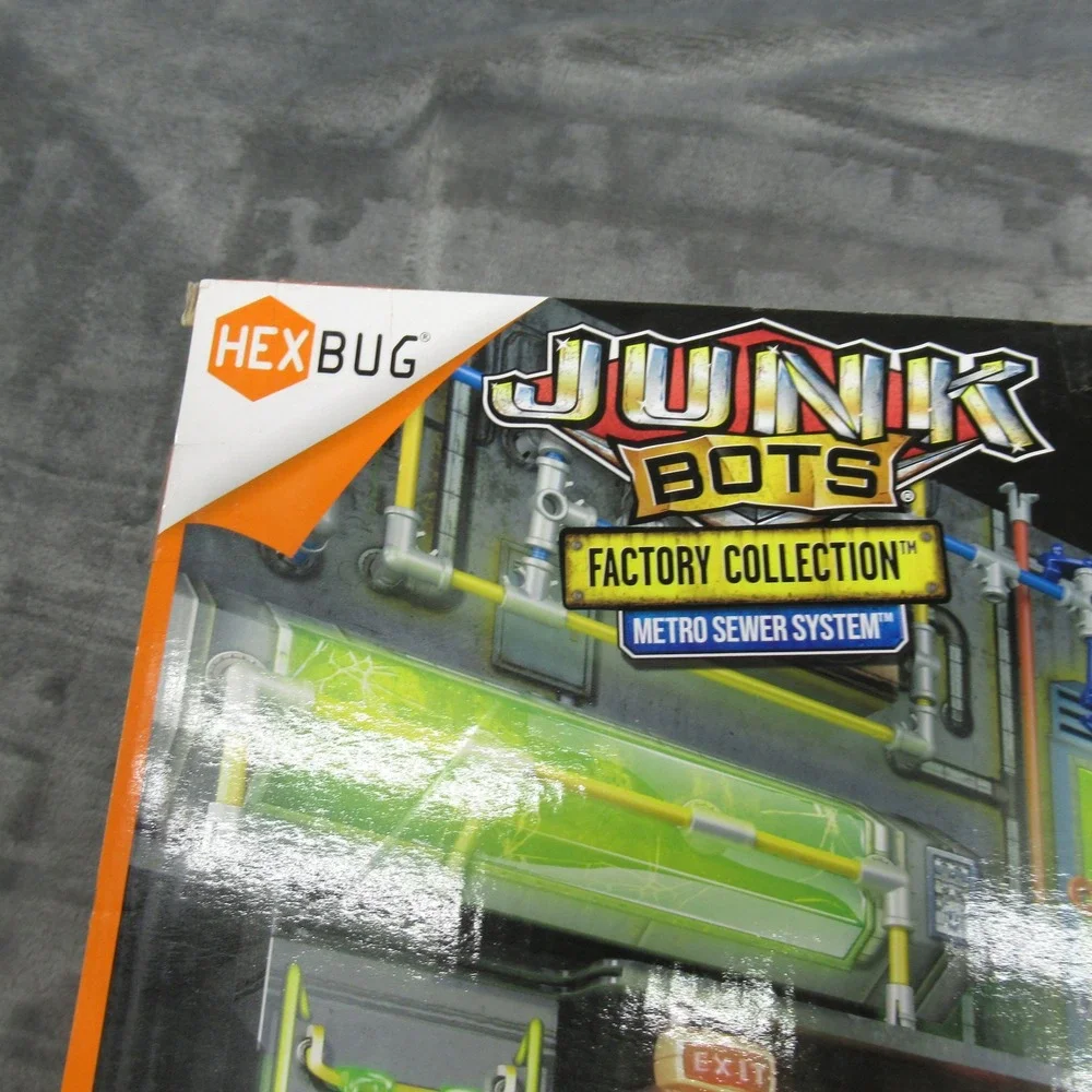 HEXBUG Junk Bots Factory Collection Metro Sewer System 285+ Pieces Sealed NEW‎